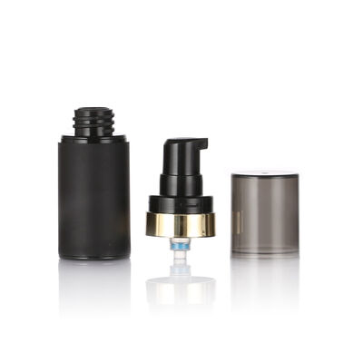 คุณภาพดีที่สุด กระป๋องสีดําไม่มีอากาศ 15ml 30ml 50ml กระป๋องเครื่องสําอางพลาสติกไม่มีอากาศ