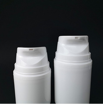 ขวดปั๊มสุญญากาศทรงกระบอกสีขาววัสดุพลาสติก PP 80ML 100ML 150Ml