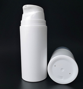 ขวดปั๊มสุญญากาศทรงกระบอกสีขาววัสดุพลาสติก PP 80ML 100ML 150Ml